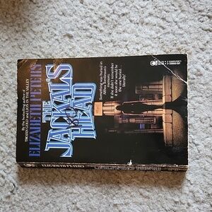 Elizabeth Peters: The Jackals Head